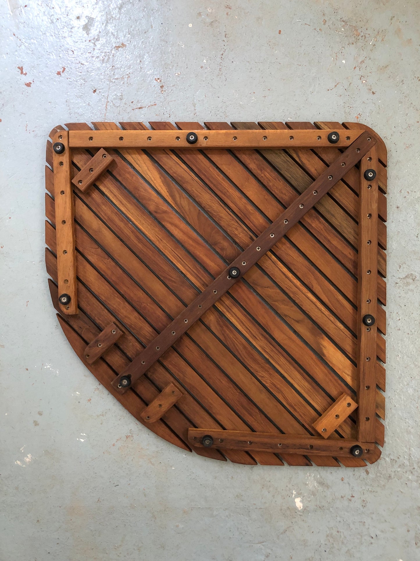 CORNER SHOWER LANDING